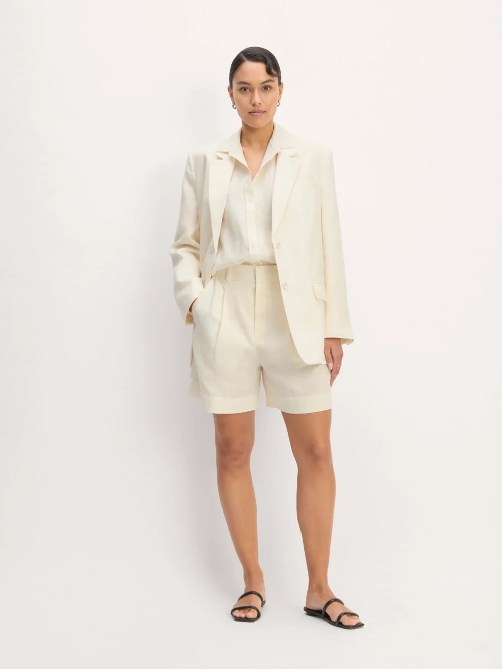 THE LINEN WAY-HIGH® DRAPE SHORT